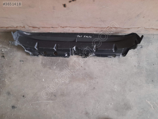 FORD FİESTA ÖN TAMPON ÜST BAKALİTİ