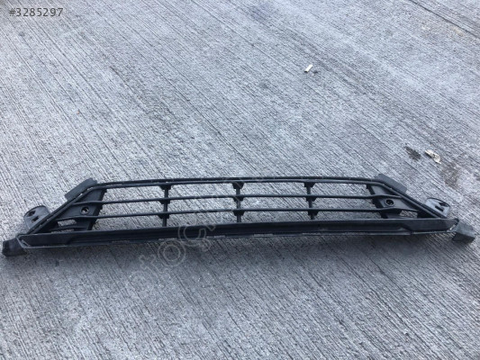 VOLVO V60 S60 2019-22 ÖN TAMPON ORTA IZGARA 31688372