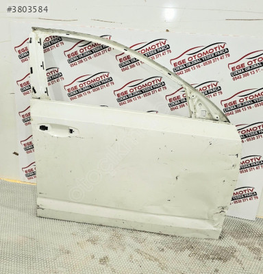 2013/2019 SKODA OCTOVIA BEYAZ SAĞ ÖN KAPI ORJINAL