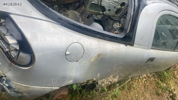 OPEL TİGRA SAĞ ARKA ÇAMURLUK KESME.OTO ERKAN ÜNYE