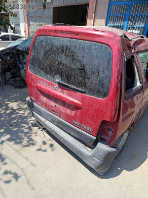 Partner bagaj kapağı
