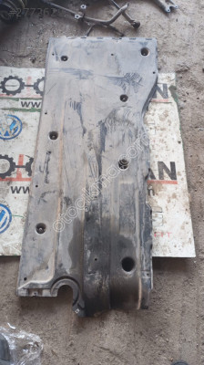 5Q0825201L Golf 8 alt taban koruma plastiği sol