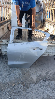 2019-25 FORD FOCUS SOL ARKA KAPI GRİ RENK ORJ ÇIKMA