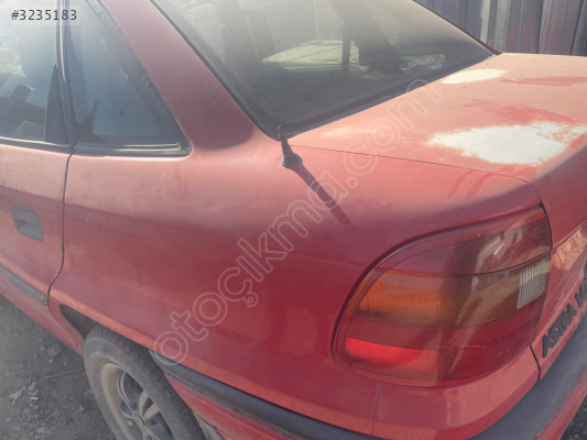 Astra f sol Çamurluk