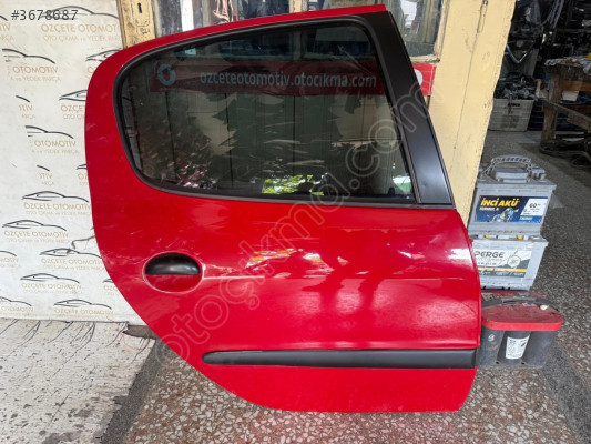 PEUGEOT 206 SAĞ ARKA KAPI CAMI ORJİNAL ÇIKMA