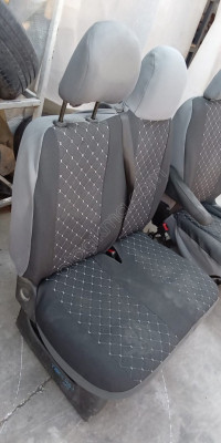 renault trafic 2016 sağ ön  koltuk (son fiyat)