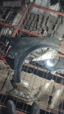 RENAULT MEGANE 2 SAĞ ÖN ÇAMURLUK