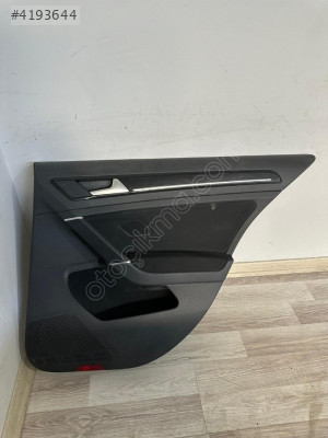 VOLKSWAGEN GOLF 7 SAG ARKA KAPI DÖŞEMESİ 5G9867212