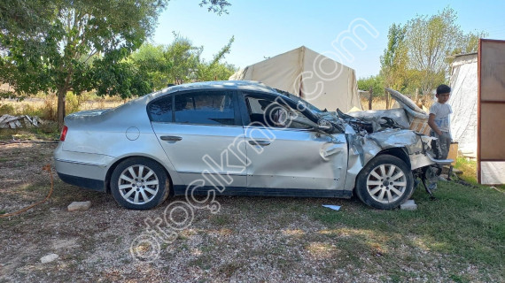 Passat B 6 kasa  sağ arka kapı