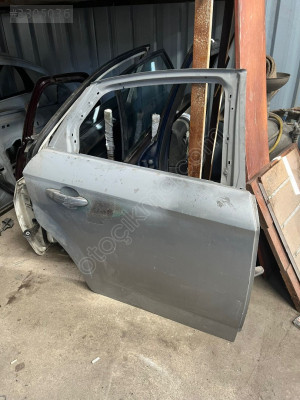 FORD MONDEO SAĞ ARKA KAPI 0551 184 82 30