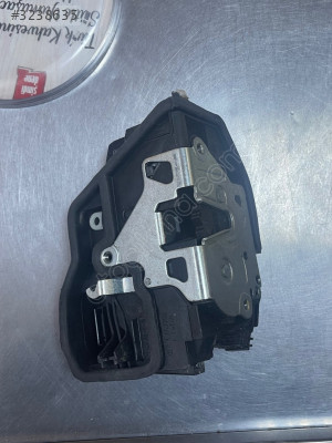 Bmw kapı kilidi