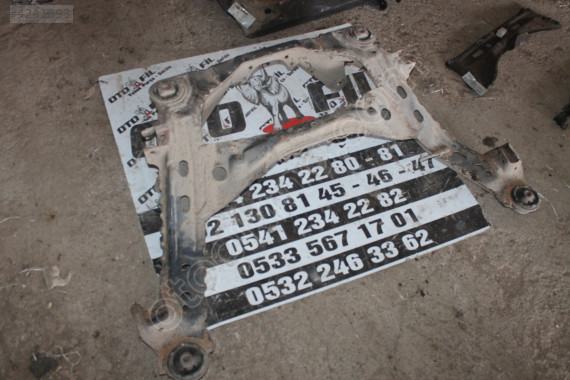 MAZDA 929 MOTOR TRAVERSİ