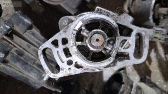 Mitsubishi Lancer 1.3 distribütör