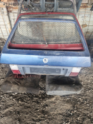 Skoda favorit bagaj kapağı