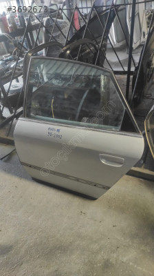 AUDİ A6 SOL ARKA KAPI