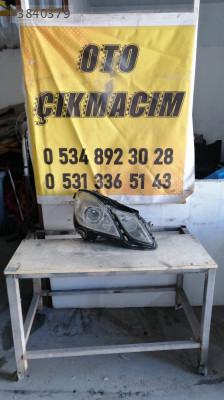A2128205761  Mercedes  W212 kasa  Sağ Far