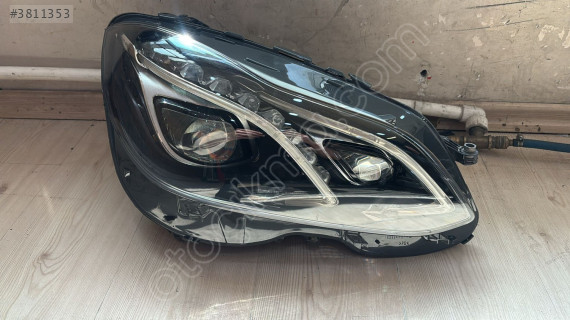 MERCEDES E SERİ W212 MAKYAJLI SAĞ FAR