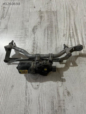 RENAULT CLİO 4 ÖN CAM SİLECEK MOTORU 288004552R