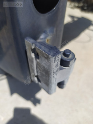 ÇIKMA VOLVO S60 SOL ÖN KAPI MENTEŞESİ ALT