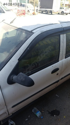 Fiat Albea sol ön kapi