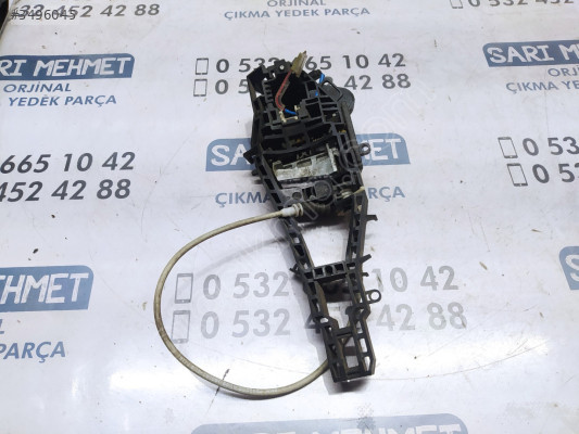 ÇIKMA BMW 1 SERİSİ 1.16 SOL ÖN DIŞ KAPI KOLU BRAKETİ