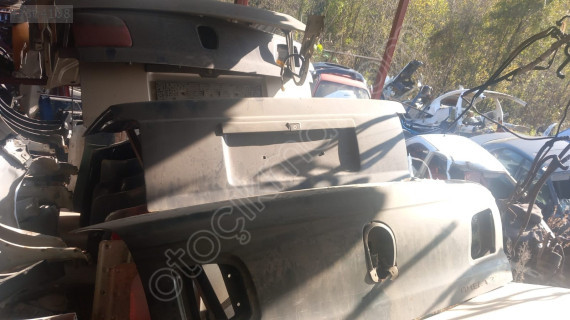 OPEL OMEGA A BAGAJ KAPAGİ OTO ERKAN