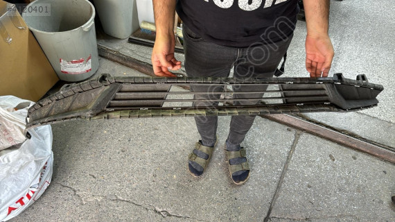 2025 HYUNDAİ İ20 ÖN TAMPON ALT IZGARA