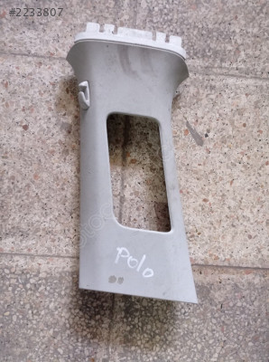 6R4867243 10-17 POLO ORJ. ÇIKMA ORTA DİREK KAPLAMA SOL