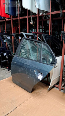 ARKA KAPI - SOL - GOLF 5 & JETTA 04-11 - ( 1K6833301AA )
