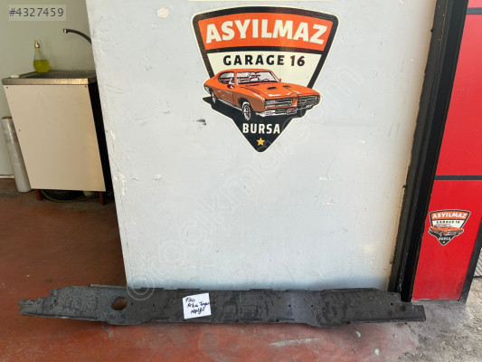 BMW 1 SERİSİ F20 ARKA TAMPON KÖPÜĞÜ ORJİNAL