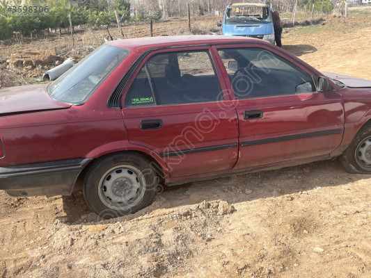 Toyota Corolla  sağ ön kapı
