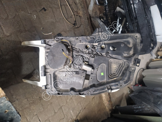 Ford Fiesta cam krikosu tesisat komle sağ ön çelikler oto çı