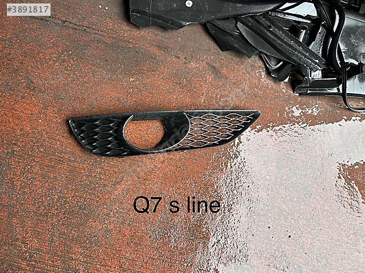 Q7 sağ sis kapağı s line ÇIKMA