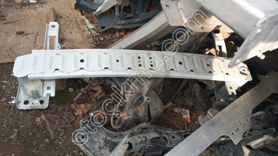 ford tourneo courier ön tampon demiri