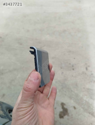 Nissan Qashqai ön tampon çeki demiri kapağı