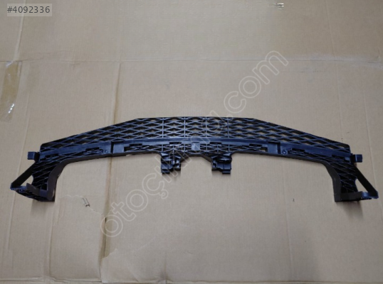 VW PASSAT CC 2012-2017 ÖN TAMPON ORTA BRAKETİ SIFIR 3C8807571
