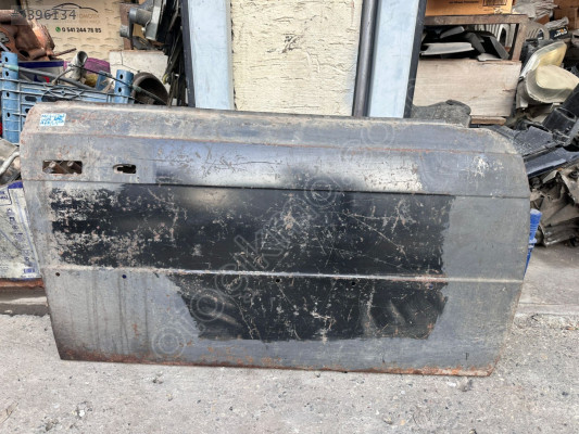 MERCEDES W116 SAĞ ÖN KAPI SACI ORJİNAL ÇIKMA TEMİZ