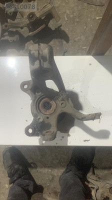 5Q0256R vw golf sağ taşıyıcı