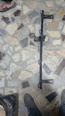 Citroen c eleys arka bagaj menteşe kolu1134063 02