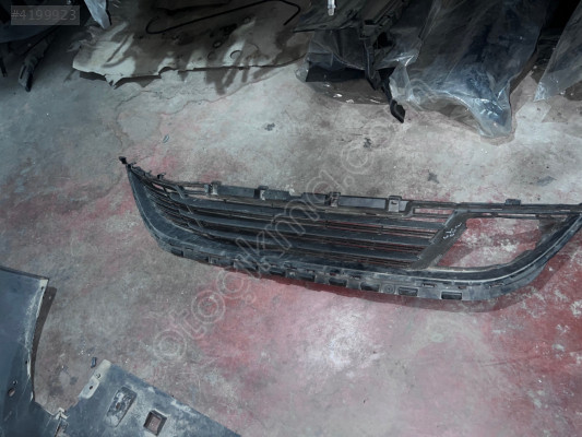 PEUGEOT 308 T9 ÖN TAMPON IZGARA aa36136869