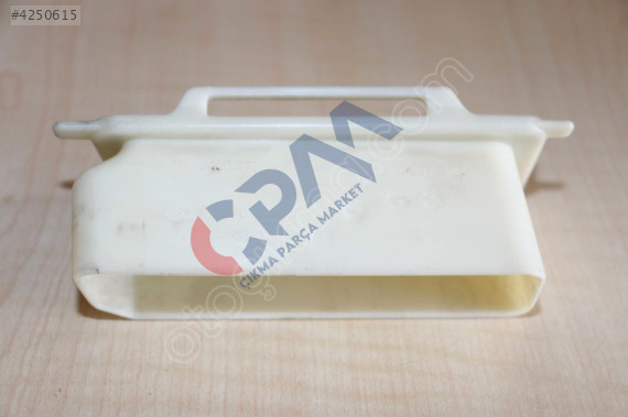 2016 2025 BMW 5 SERİSİ G30 HAVA KANALI 64116825813