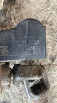 3C0905861 vw passat b6 direksiyon kolonu kilidi