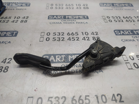 ÇIKMA VW TRANSPORTER T4 GAZ PEDALI 7D1721603B