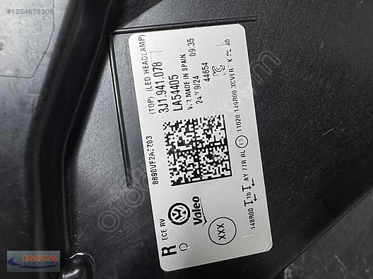 3J1941078 VW PASSAT B9 SAĞ FAR ORİJİNAL ÇIKMA