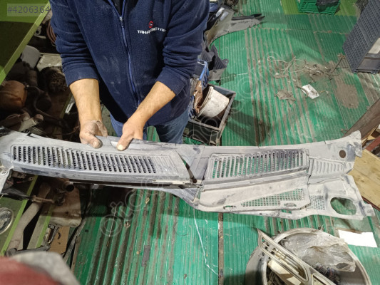 megane cam önü ızgarası. Son olur fiyat