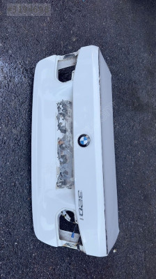 BMW F30 DÜZ BEYAZ BOYA KOD 300 BAGAJ KAPAGI