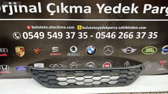 2017-2024 VW Taigo Orta Izgara Parçası - 2G7853677