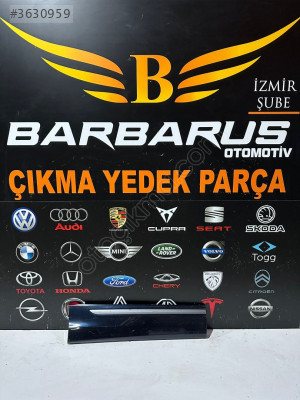 4M8853969D AUDİ Q8 SOL ÖN KAPI KAPLAMASI