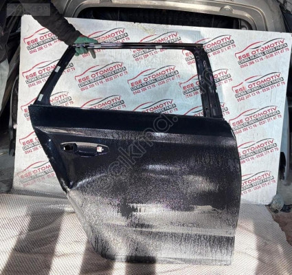 SKODA KAMİQ SİYAH SAĞ ARKA KAPI ORJINAL LOKALLİK