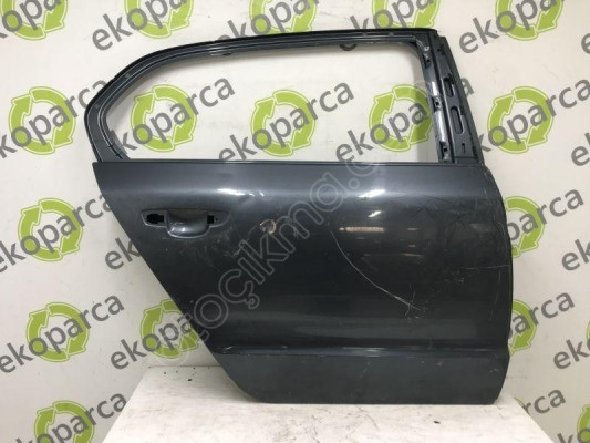 SKODA SUPERB 2010 2015 SAĞ ARKA KAPI 3T5833056